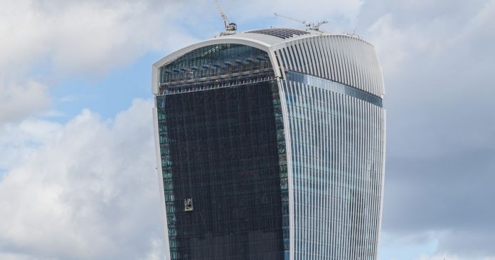 The iconic London skyscraper that created a 