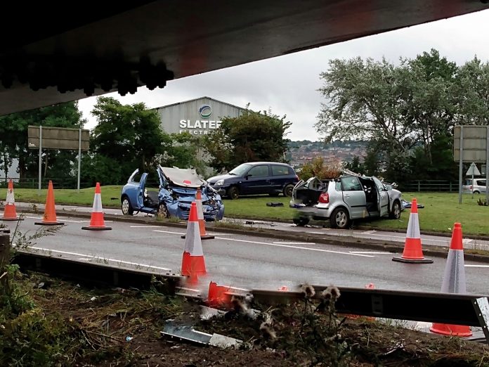 Police close the road after three car accidents in Gateshead

