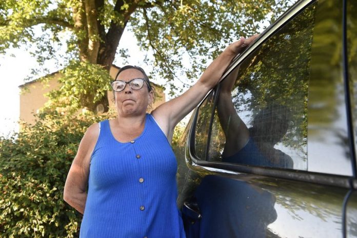 Angry Grandma, 57, says she had to wash her car for 