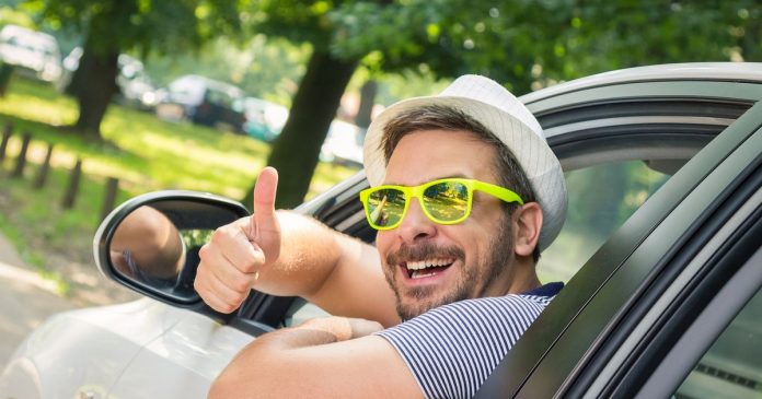 Car insurance costs drop to six-year lows

