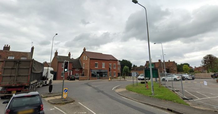 The A5 is fully closed from A505 (Thorn) to A4012 Leighton Road (Hockliffe).