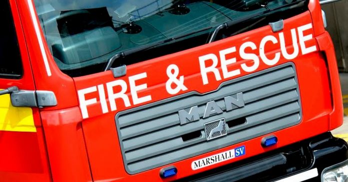 Car fire in the early morning wakes up road on Ryde, Isle of Wight

