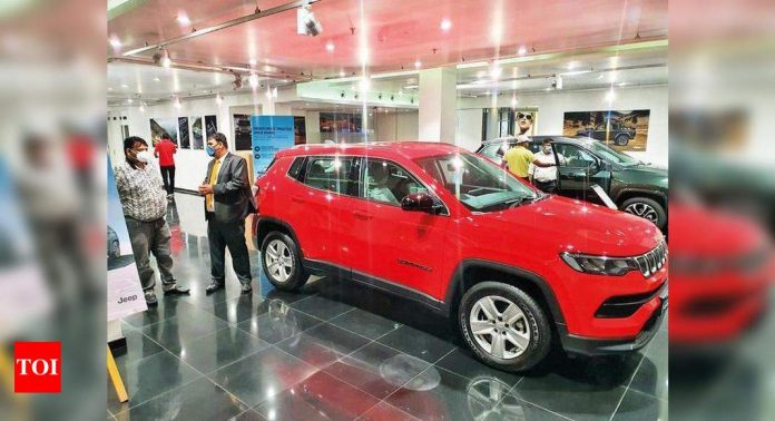   SUPER CAR DEALS EVEN WHEN CHIPS ARE FREE |  Kolkata News

