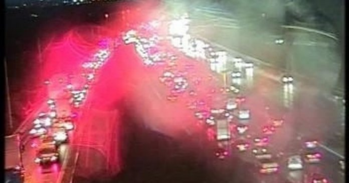 Traffic on the M6 ​​jammed when an ambulance was called about two car accidents

