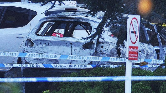   Liverpool Women's Hospital: Three terrorist arrests after explosion kills one person and injures another |  News from the UK

