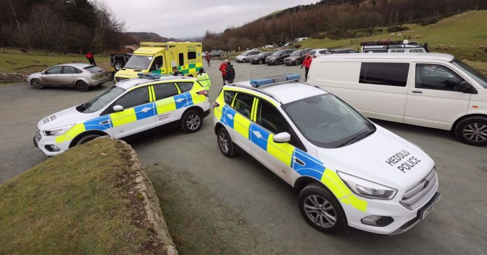 RECAP: Road and car park closed as emergency services respond to Moel Famau glider incident

