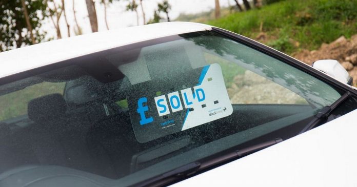 New car prices almost exceed those of brand new vehicles

