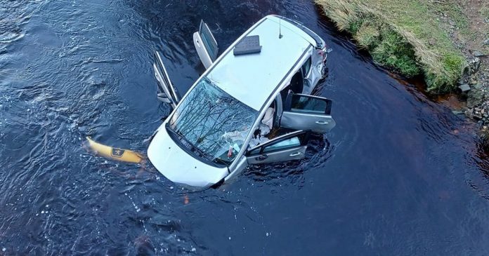 Driver rescued by rescue workers after car drove into river outside Dungiven

