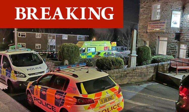  Huddersfield emergency: 'Machete attack' and 'car firebombing' Deighton - updates |  United Kingdom |  News
