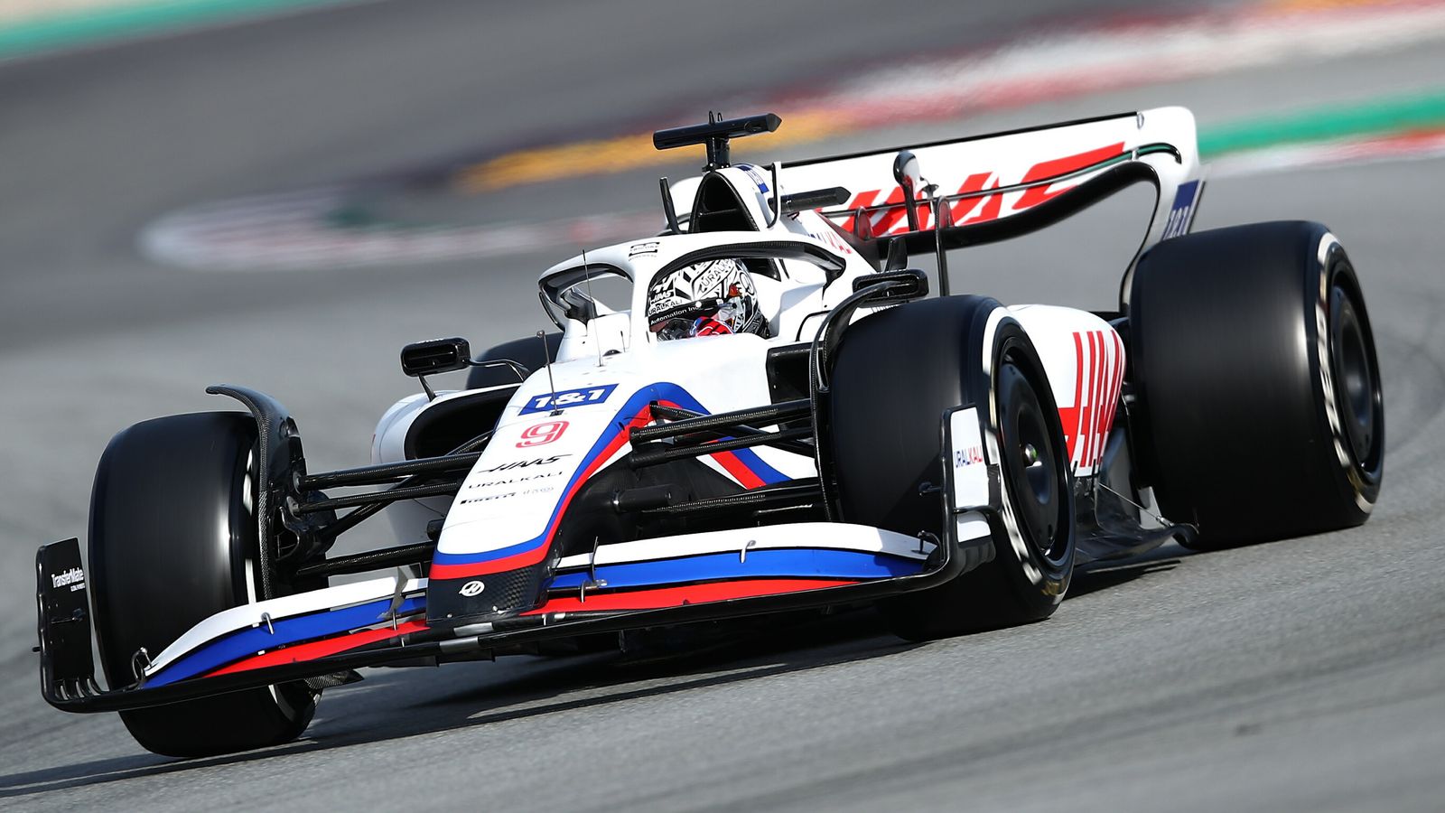  Haas drop Russian sponsor for final day of testing in Barcelona;  will run all-white car

