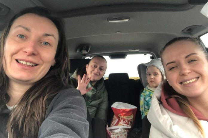 Scotswoman uses parents' car to drive Ukrainian refugees to safety
