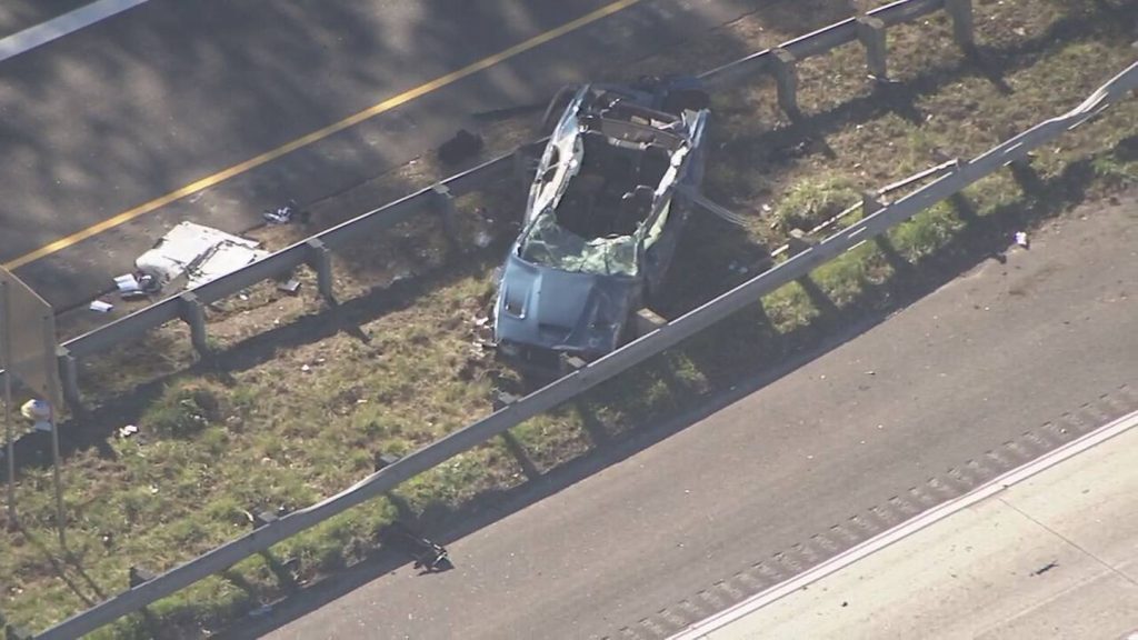 3 ejected in car crash along I75 in Clayton County WSBTV Channel 2 Car News Daily