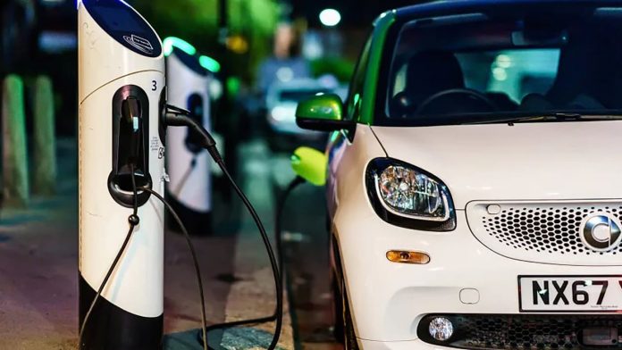 New UK electric car charging plan promises 300,000 public chargers by 2030
