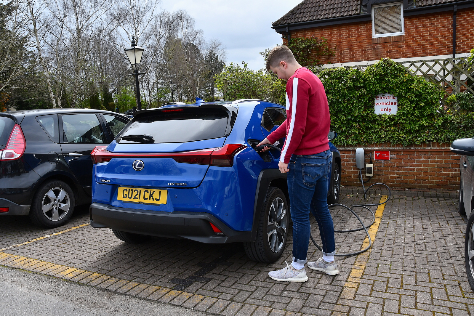 One in five UK car sales now of battery-electric vehicles
