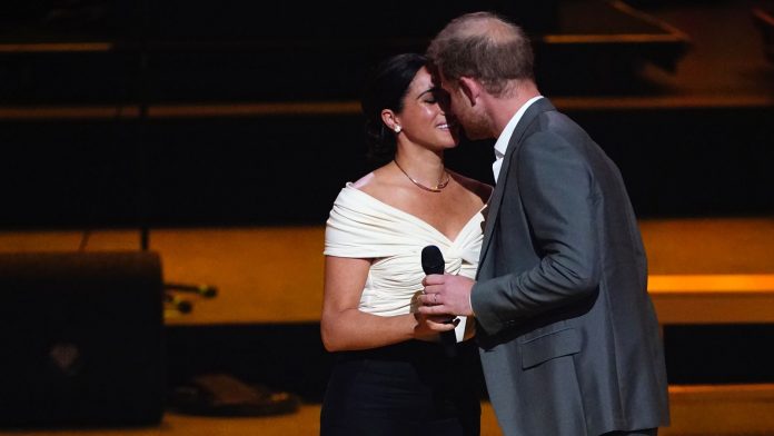  Meghan and Harry in intimate display on stage as pair open Invictus Games in the Netherlands |  world news
