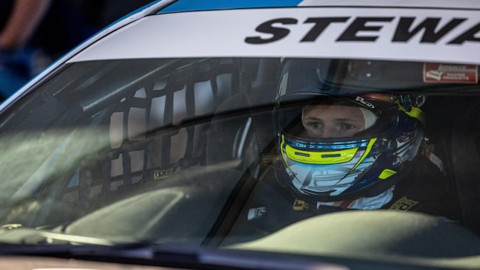 Mount Gambier year 12 student Jobe Stewart on road to achieve Supercar dream
